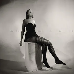 Barefoot on Diamond road